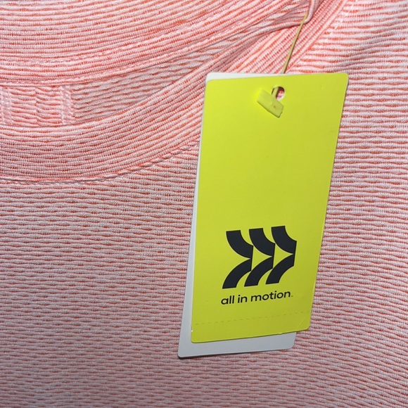 All In Motion Lightweight Crop Top + Special Bundle Offer - Picture 2 of 3